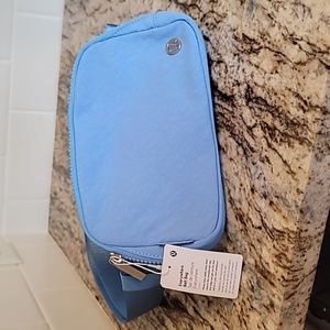 Lululemon Everywhere Belt Bag 1L